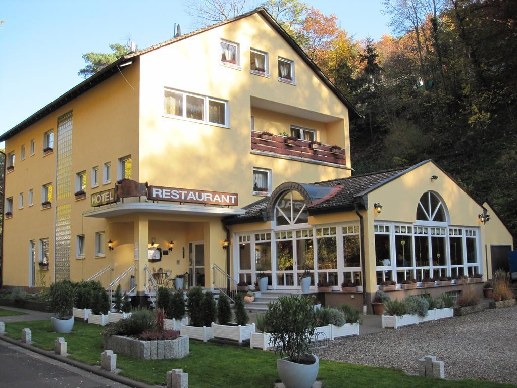 Hotel Goldbaechel Wachenheim an der Weinstrasse Exterior photo